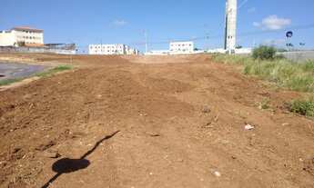 Imagem 3: Terreno Comercial de 4.000 m² à Venda em Sorocaba-SP, Jardim Guarujá: Oportunidade Única!
