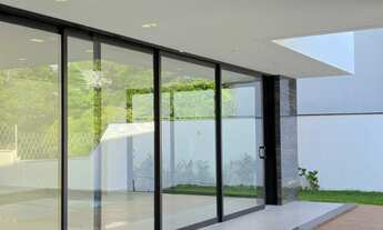 Imagem 6: Imperdível: Casa de luxo em condomínio, 4 quartos e 3 suítes, no Parque Santa Márcia, Voto