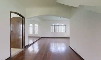 Imagem 3: 5 dormitórios na Rua Professor Astolfo Tavares Pais