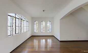 Imagem 4: 5 dormitórios na Rua Professor Astolfo Tavares Pais