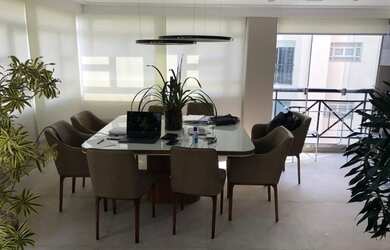 Imagem 5: 4 dormitórios na Rua Liberato Carvalho Leite