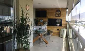 Imagem: 4 dormitórios na Rua Alfredo Pujol