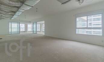 Imagem 2: 3 dormitórios na Rua Doutor Tomás Carvalhal