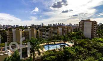 Imagem 2: 3 dormitórios na Rua Leonardo Cerveira Varandas