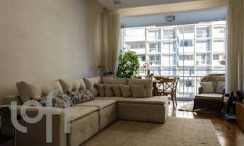 Imagem 2: 3 dormitórios na Rua Sabará