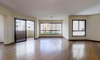 Imagem 2: 4 dormitórios na Rua Maria Figueiredo