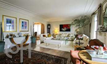 Imagem 2: 3 dormitórios na Rua Dos Franceses