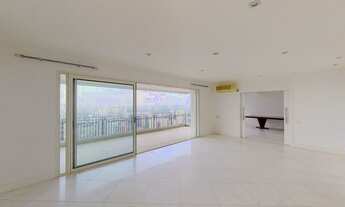 Imagem 6: 4 dormitórios na Rua Maria Antônia Ladalardo