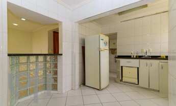 Imagem 2: 3 dormitórios na Rua Carlos Lisdegno Carlucci