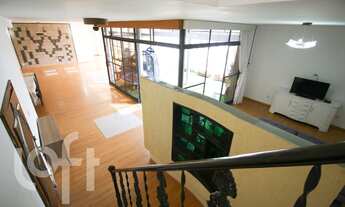 Imagem 7: 5 dormitórios na Rua Vitorino Carmilo