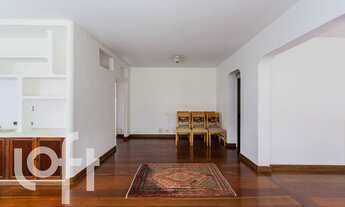 Imagem 5: 4 dormitórios na Rua Sabará