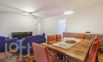 Imagem 2: 3 dormitórios na Rua Carlos Sampaio