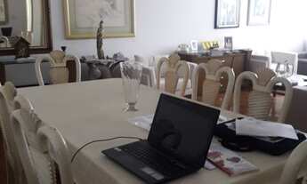 Imagem 2: 3 dormitórios na Rua Itambé