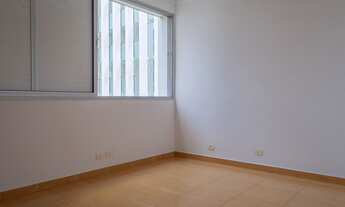 Imagem 7: 3 dormitórios na Rua Henrique Monteiro