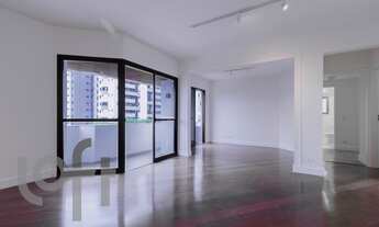 Imagem 2: 4 dormitórios na Rua Otávio Tarquínio De Souza