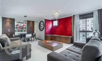 Imagem: 4 dormitórios na Rua Saint Hilaire