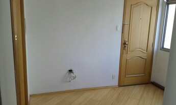 Imagem 2: 1 dormitório na Rua Vitorino Carmilo