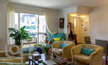 Imagem 2: 3 dormitórios, 1 suítes, 2 banheiro, 2 vagas na garagem, 127M² de Área Construída