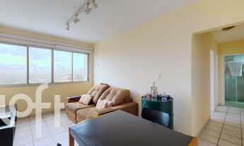 Imagem: 2 dormitórios, 2 banheiro, 1 vaga na garagem