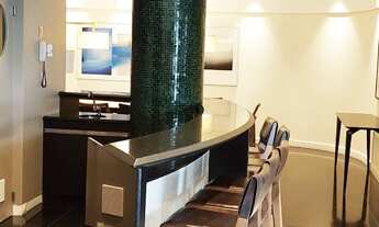 Imagem 3: 4 dormitórios, 4 suíte, 6 banheiro, 4 vagas na garagem, 426M² de Área Construída