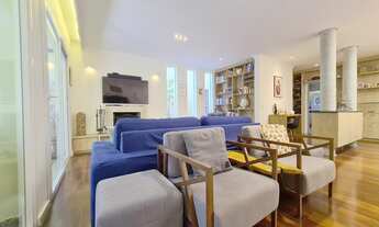 Imagem 5: 3 dormitórios, 1 suítes, 5 banheiro, 2 vagas na garagem, 228M² de Área Construída