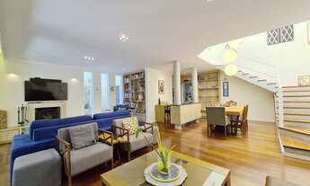 Imagem 3: 3 dormitórios, 1 suítes, 5 banheiro, 2 vagas na garagem, 228M² de Área Construída