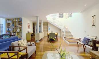 Imagem 4: 3 dormitórios, 1 suítes, 5 banheiro, 2 vagas na garagem, 228M² de Área Construída