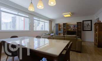 Imagem: 3 dormitórios na Rua Doutor Renato Paes