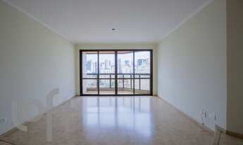 Imagem 3: 3 dormitórios na Rua Cônego Eugênio Leite