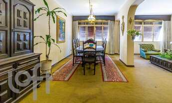 Imagem 2: 3 dormitórios na Rua João Lourenço