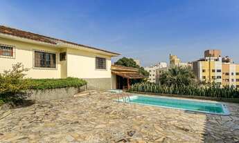 Imagem: 4 dormitórios, 2 suíte, 8 banheiro, 2