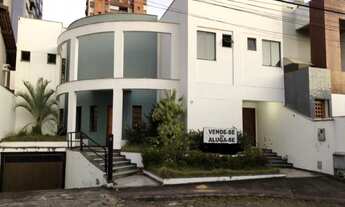 Imagem: Casa Duplex, 5 quartos, 4 suítes, Mata