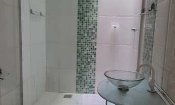 Imagem 4: CASA EM PINHAIS Casa com 2 dormitórios