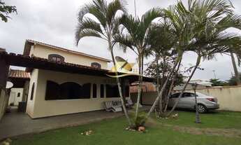 Imagem: Linda casa próxima a praia com 5 quartos