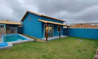 Imagem: Linda casa de 2 quartos, piscina e área