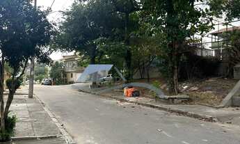 Imagem 2: Casa Ampla com Segunda Residência e Quintal próxima ao West Shopping