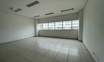 Imagem 5: Salão jundiaí, 2 banheiro na Rua Prefeito Luís Latorre 9401sl1