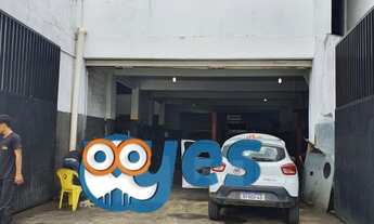 Imagem: Galpão no tomba na avenida principal