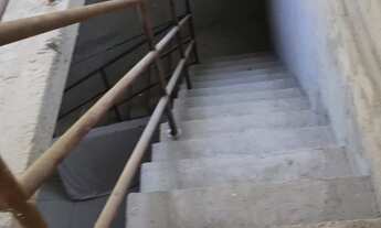 Imagem 2: Galpão Comercial para Locação em Santana de Parnaíba - Recanto Sombra do Ipê - 6 banheiros