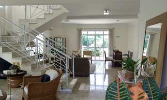 Imagem: Luxuosa casa em condomínio à venda em