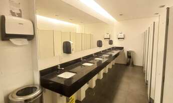 Imagem 4: Vendo e Alugo Três Salas Comerciais Conjugadas somam com 1.500m²