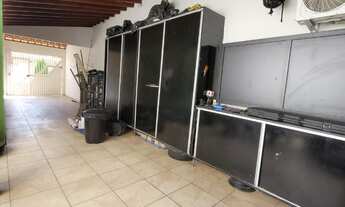 Imagem 4: ALUGA CASA COM 2 QUARTOS, SUÍTE COM PLANEJADOS