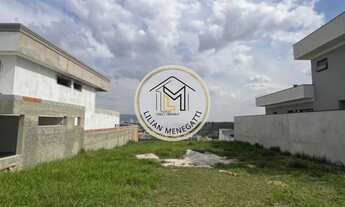 Imagem 3: Terreno Plano com 450 metros, sem vizinhos de fundo. Condomínio Terras de Jundiai. Ao lado