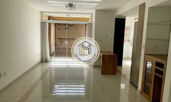 Imagem 2: Casa em condomínio com 3 quartos sendo uma suíte. Ar condicionado. 2 vagas de garagem. Áre