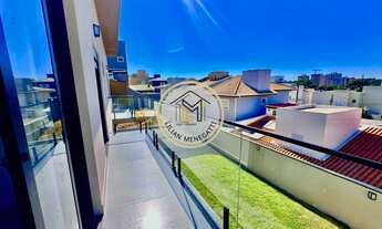 Imagem 4: Casa em condomínio com 3 quartos, suíte com closet. Janelas automatizadas. Lavabo. Quintal