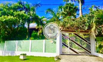 Imagem 3: Casa em condomínio com 4 quartos, suite. Cozinha americana. Churrasqueira. Piscina. Parque