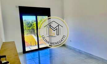 Imagem 7: Casa em condomínio com 3 quartos, suíte com closet. Janelas automatizadas. Lavabo. Quintal