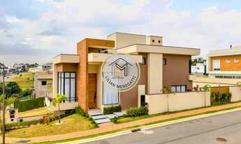 Imagem 1: Sobrado com 3 quartos, suite. escritório. Piscina aquecida. Área gourmet. Condomínio Brisa