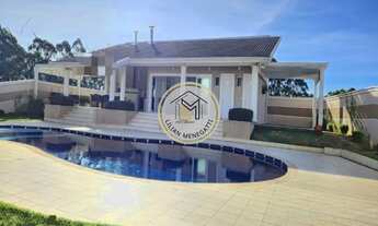 Imagem 2: Casa em condomínio com 3 quartos, suite com closet. Piscina aquecida. Área gourmet. Cozinh