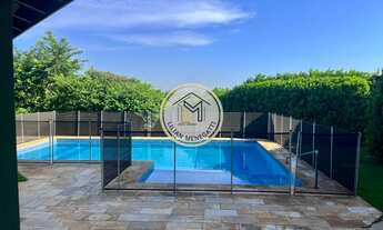 Imagem 5: Casa em Condomínio com 4 quartos, suítes com closet. Churrasqueira. Piscina. 4 vagas. Hidr